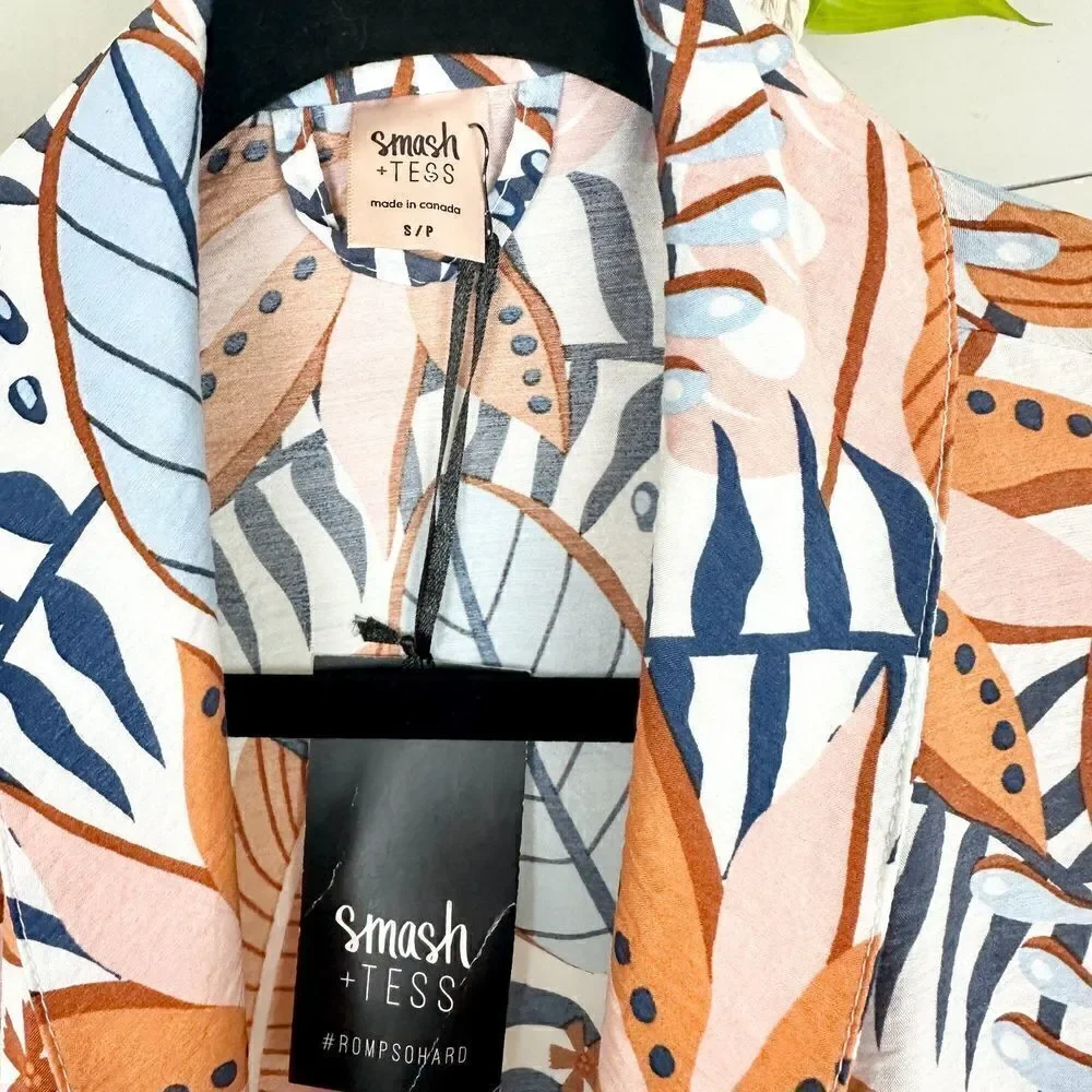 Smash + Tess Out of Office Duster Size Small NWT Tahiti Sunrise Coverup